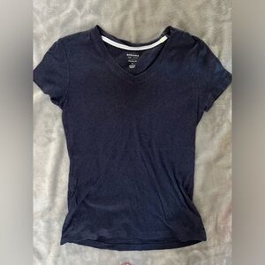 Sonoma navy short sleeve t shirt size small, perfect condition